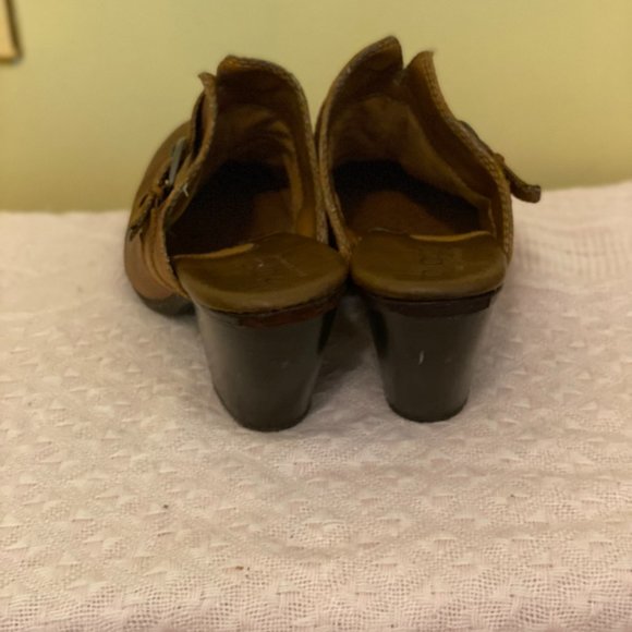 b.o.c Born O Concept Leather Heeled Clogs - Picture 4 of 5